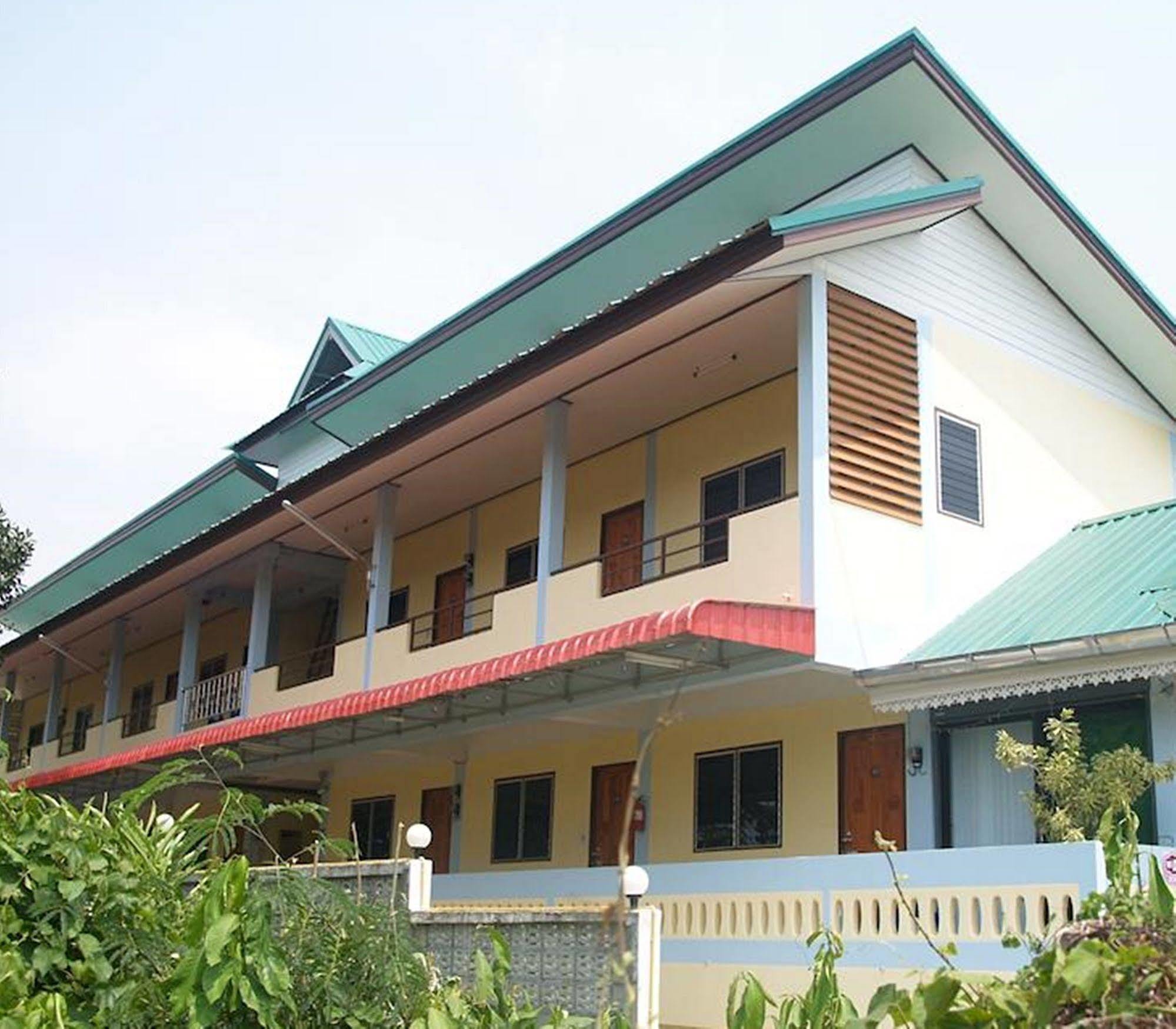 Sangaroon Hotel 浦阿 外观 照片
